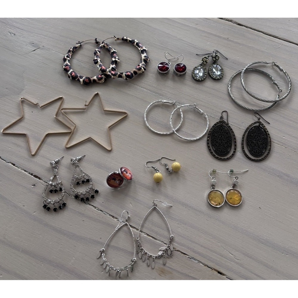 Fashion Jewelry Earring Lot of 12 Hoops Studs Dangle Gemstone Styles Retro EUC